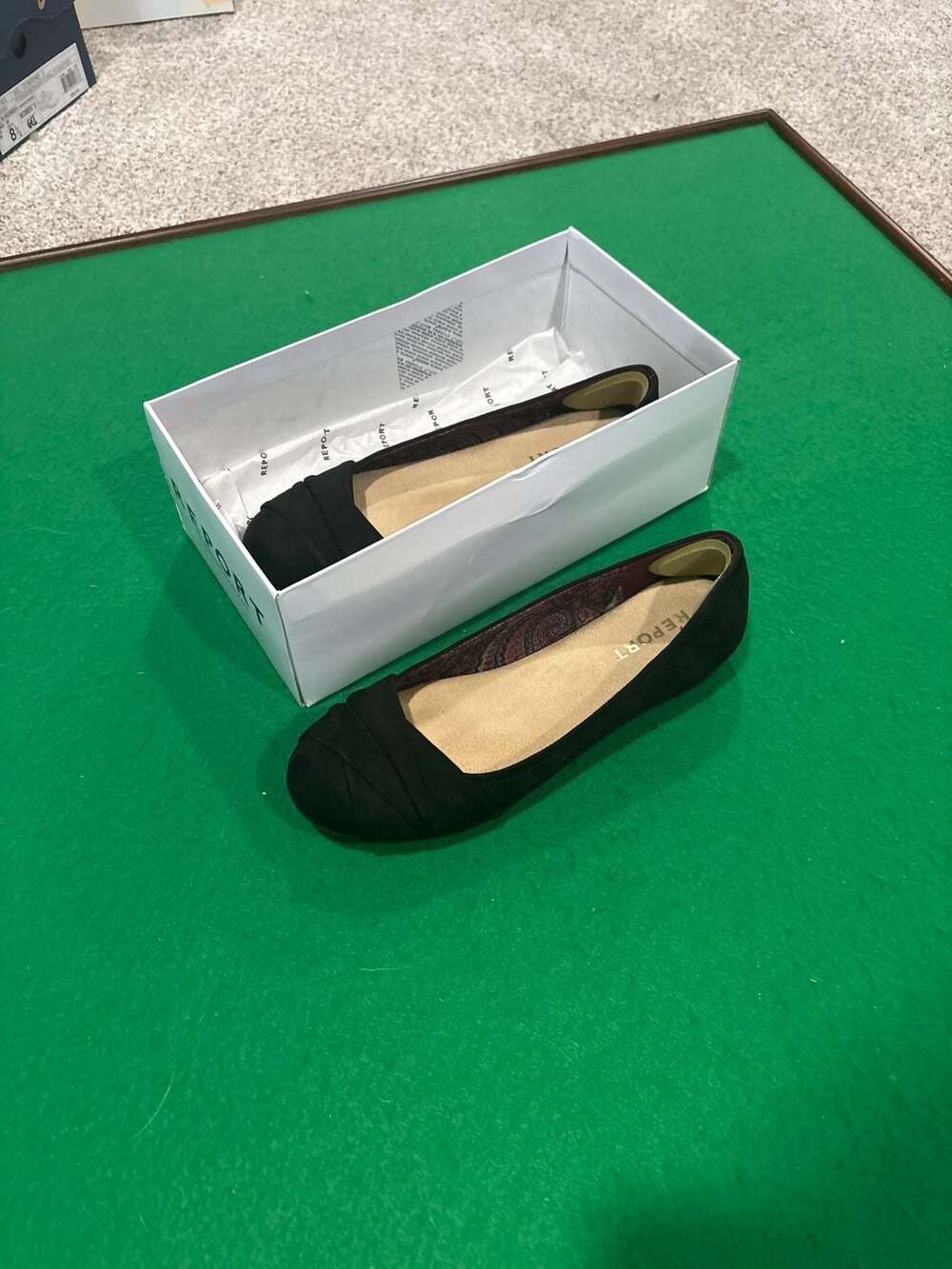 Report Women's Black Faux Suede Pleated Toe Ballet Flats